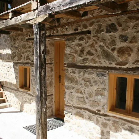 Hangjik アパート Kacanik